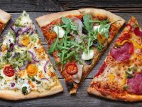 Огляд популярних ресторанів з безкоштовною доставкою піци в ІФ