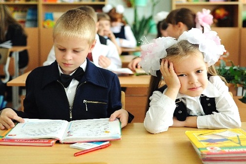 В Украине первый раз в первый класс пойдут более 400 тысяч детей