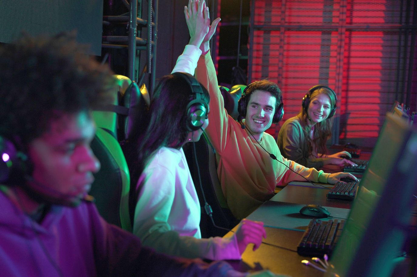 Чому кіберспорт стрімко розвивається в Україні: актуальний огляд на 2025-2026 роки