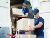 Перевезення особистих речей за кордон: чому краще звернутися до транспортної компанії