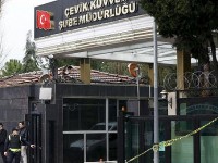 Теракт в Турции: погибли не менее 2 полицейских, более 30 раненых