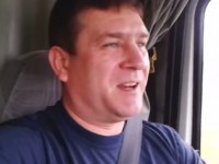 Украинский дальнобойщик Вадим Дубовский записал новую песню «Похмельная» (видео)