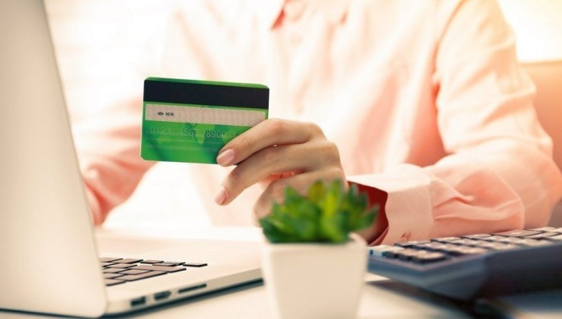 Как взять кредит онлайн: простой путь к финансовой поддержке