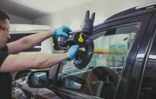 Скло дверей: як вибрати якісну заміну