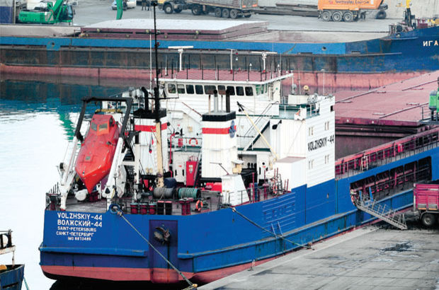 В портах Турции одновременно задержали 27 российских кораблей