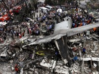 Авиакатастрофа в Индонезии: военный самолет рухнул на отель (фото+ видео)
