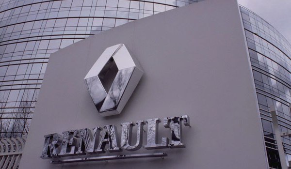 На фоне обысков в офисах Renault акции автоконцерна рухнули на 20%