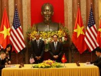 США снимают запрет на продажу оружия и военного оборудования Вьетнаму