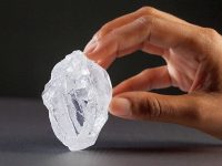 Алмаз “Lesedi la Rona” продали за 53 миллиона долларов