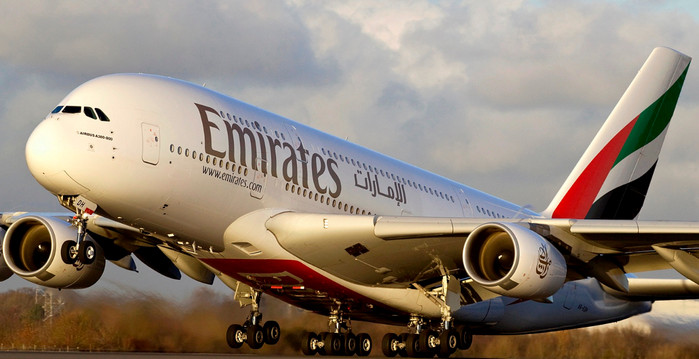 Авиакомпания Emirates сокращает свои рейсы в США
