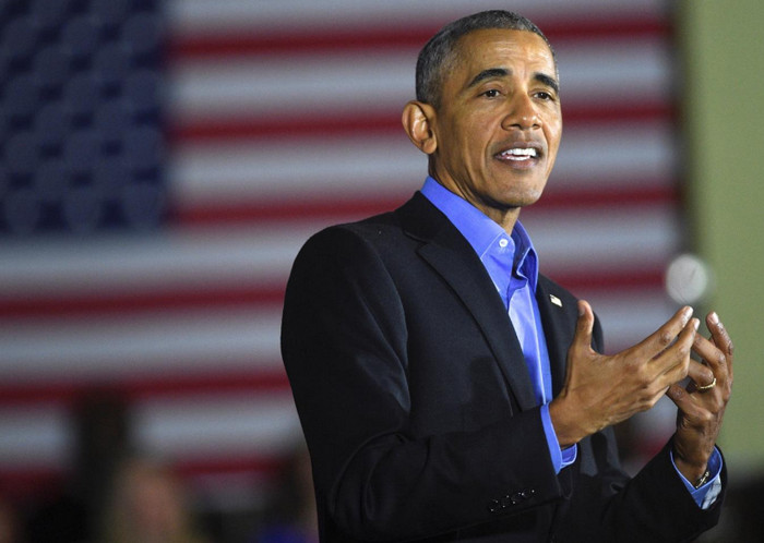 Барак Обама возвращается в предвыборную гонку, поддерживая губернаторов в Нью-Джерси и Вирджинии