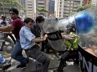 Семьи дипломатов США в срочном порядке покидают Венесуэлу