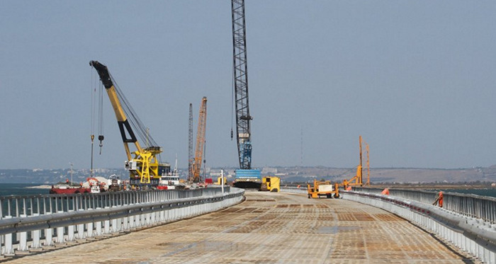 Две голландские фирмы участвуют в строительстве Керченского моста
