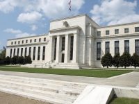 Эксперты Федеральной резервной системы рекомендуют повысить процентные ставки