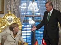 Эрдоган обвиняет Меркель в помощи террористам