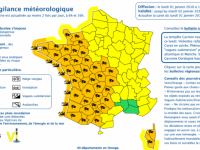 Францию атакует ураган “Кармен”: в 37 департаментах объявлен “оранжевый” уровень опасности
