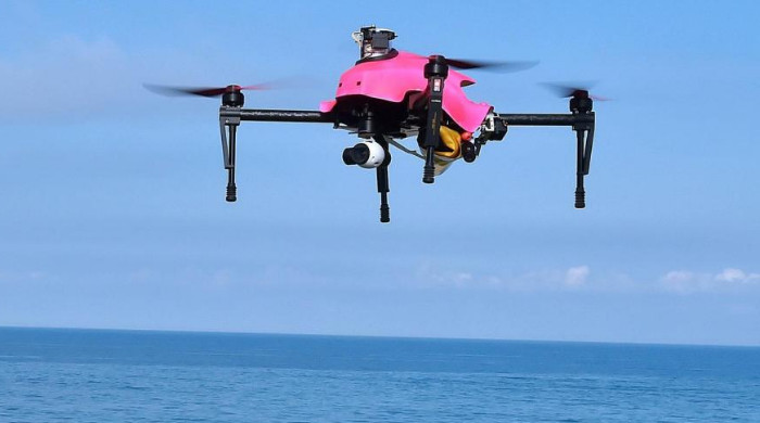 Французские пляжи будут патрулировать "дроны" спасатели