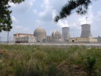 Французы закрывают старейшую атомную электростанцию