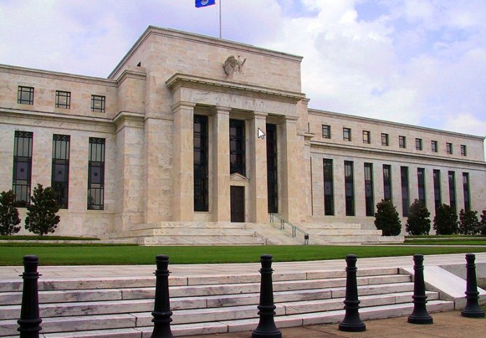 МВФ советует ФРС США не повышать ключевую ставку в этом году