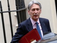 Глава казначейства Великобритании выделит $74 млрд для компенсации экономики