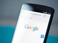 Google разделит поисковую выдачу для компьютеров и телефонов