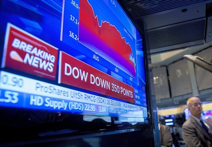 Индекс фондового рынка США Dow Jones впервые в истории перевалил за 20 тысяч пунктов