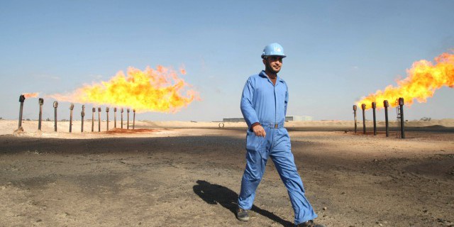 Ирак сокращает добычу нефти