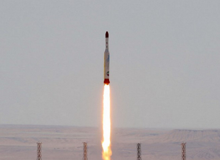 Иран провел успешный запуск ракеты с орбитальным спутником