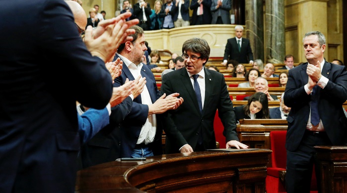 Итоги голосования в Каталонии: провозглашена независимость от Испании и передана резолюция в Мадрид