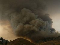 Из-за лесных пожаров Канада объявила эвакуацию новых районов