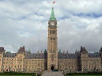 Канада утвердила закон о наложении санкций на должностных лиц из России