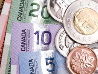 Банк Канады призывает фанатов “Звездного пути” удержаться от разрисовывания пятидолларовых банкнот