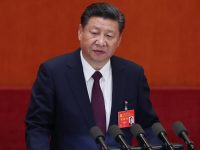 Китайская компартия дала Си Цзиньпиню неограниченные полномочия времен Мао Дзедуна