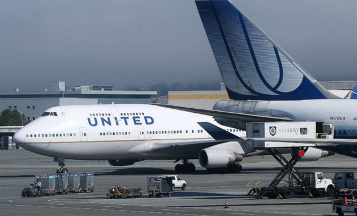 Компания United Airlines оштрафована на $435 тысяч за несоблюдение предполетного обслуживания