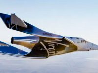 Космоплан SpaceShipTwo успешно выполнил первый планирующий спуск