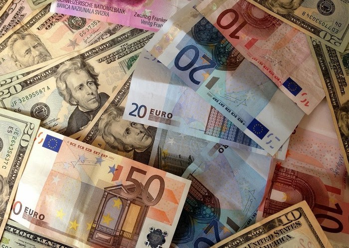 Курс валют от НБУ на 23 мая 2017. Доллар дешевеет, евро дорожает 