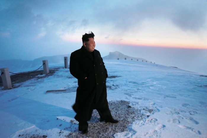 Лидер КНДР Ким Чен Ын совершил восхождение на священную гору Пэктусан