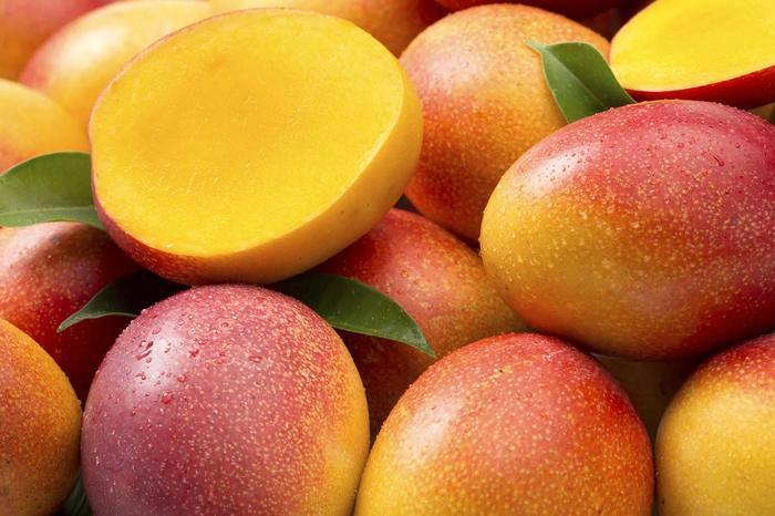 Как выбрать спелый манго в магазине. Как правильно чистить и есть fdlx
