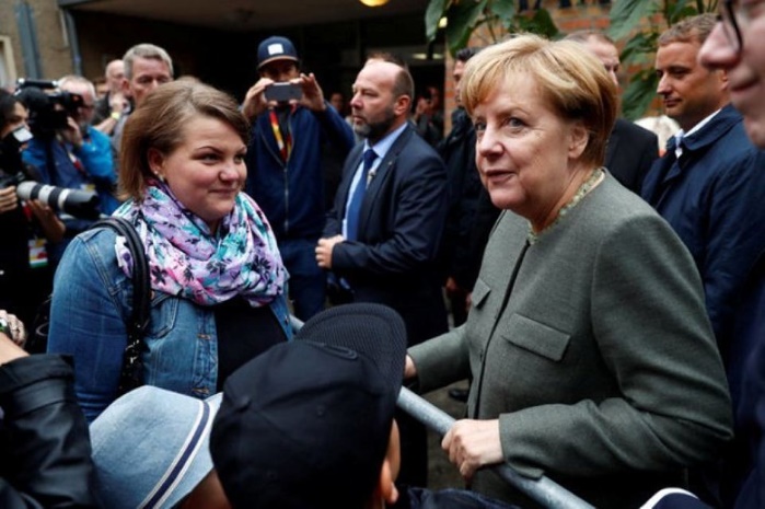 Меркель рассказала об абортах и детях на встрече с избирателями
