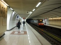 В Афинах работники метро объявили суточную забастовку