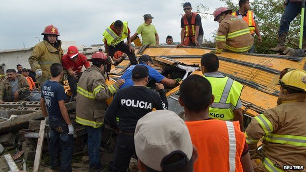 Невиданный торнадо опустошил северные границы Мексики