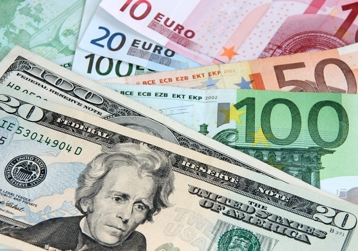  Межбанк Украины 23 мая 2017. Доллар и евро падают