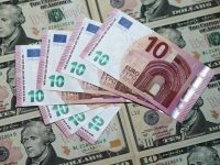 Межбанк Украины 9 июня 2017. Доллар стоит на месте, евро падает
