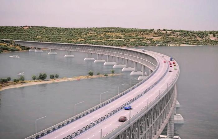 Назад в СССР: Россия привлекла студентов к строительству Керченского моста