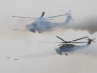 На российских учениях “Запад” вертолет обстрелял ракетами автомобили и людей