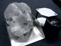 На юге Африки найден крупнейший в мире алмаз