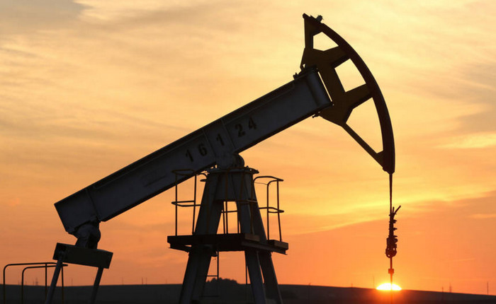 Нефть упала ниже $58 из-за роста американской добычи