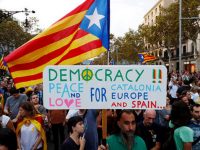 Официальные лица Каталонии отказались подчиняться Мадриду