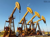 Агентство Standard & Poor’s ухудшает прогноз цен на нефть