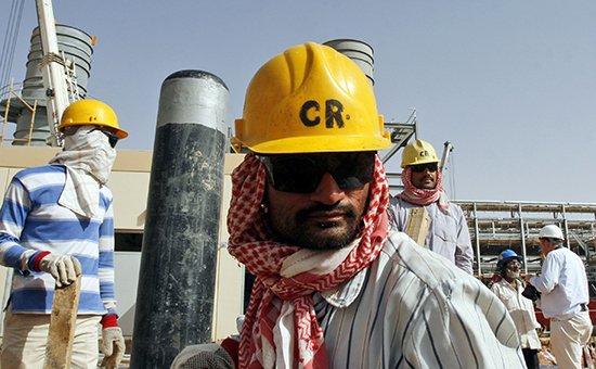 Самый крупный производитель бензина в Швеции стал приобретать саудовскую нефть